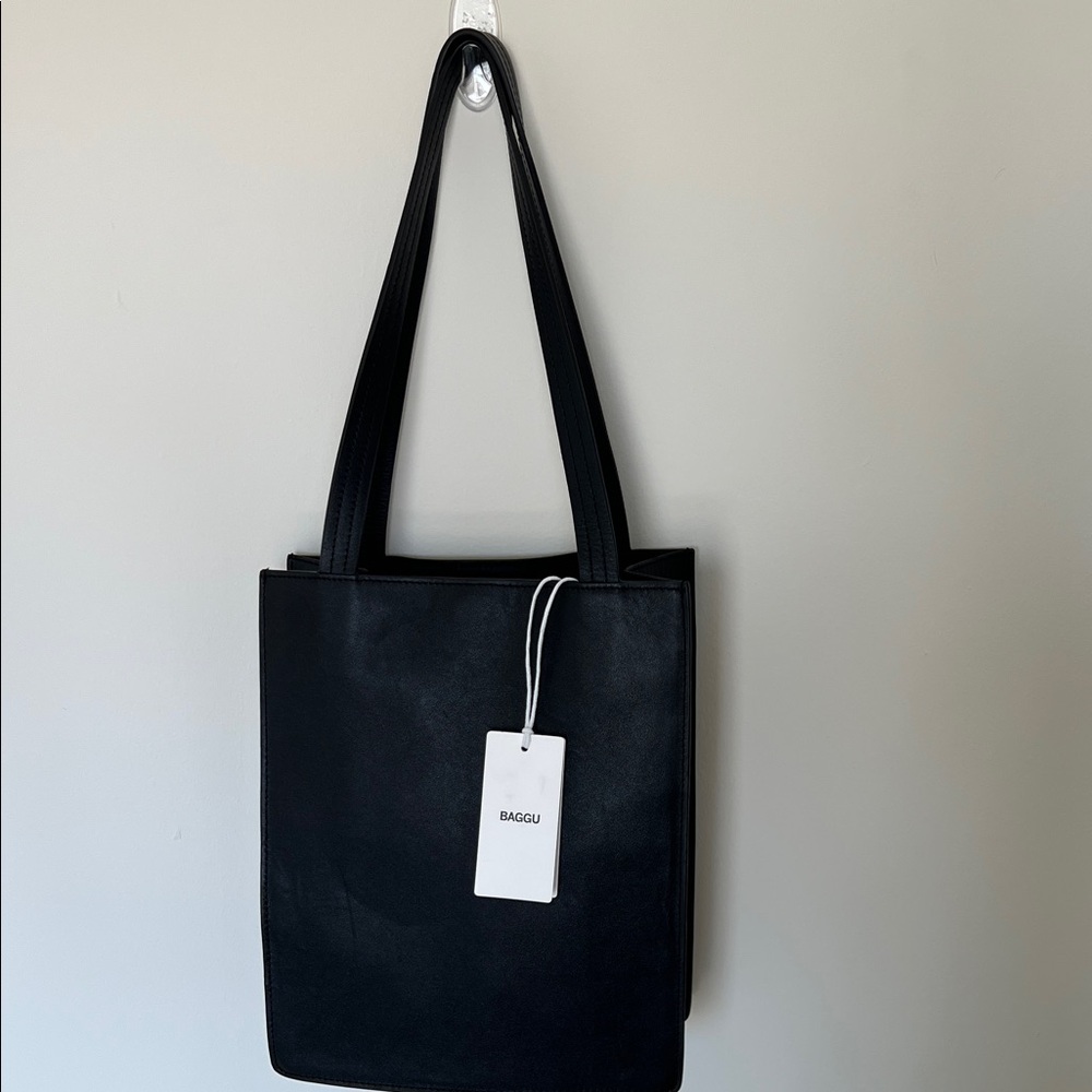 NWT Baggu Medium Leather Retail Tote